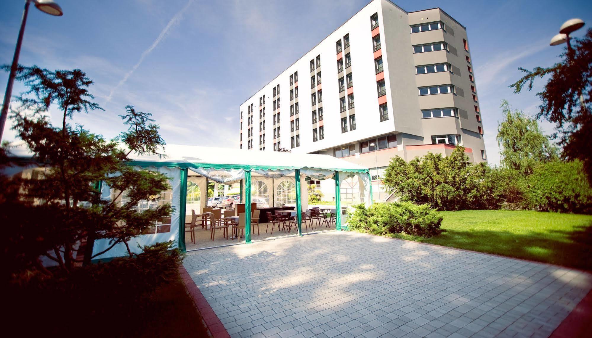 Hotel Slask Vratislav Exteriér fotografie
